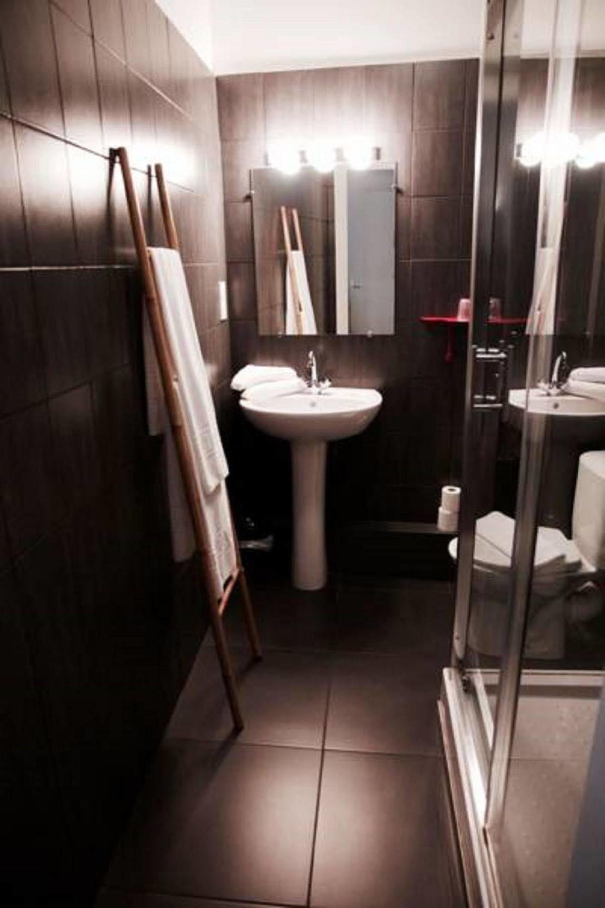 Hotel Le Port Neuf Байон Екстериор снимка