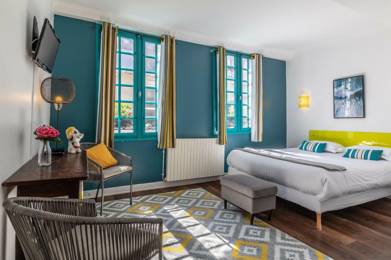 Hotel Le Port Neuf Байон Екстериор снимка