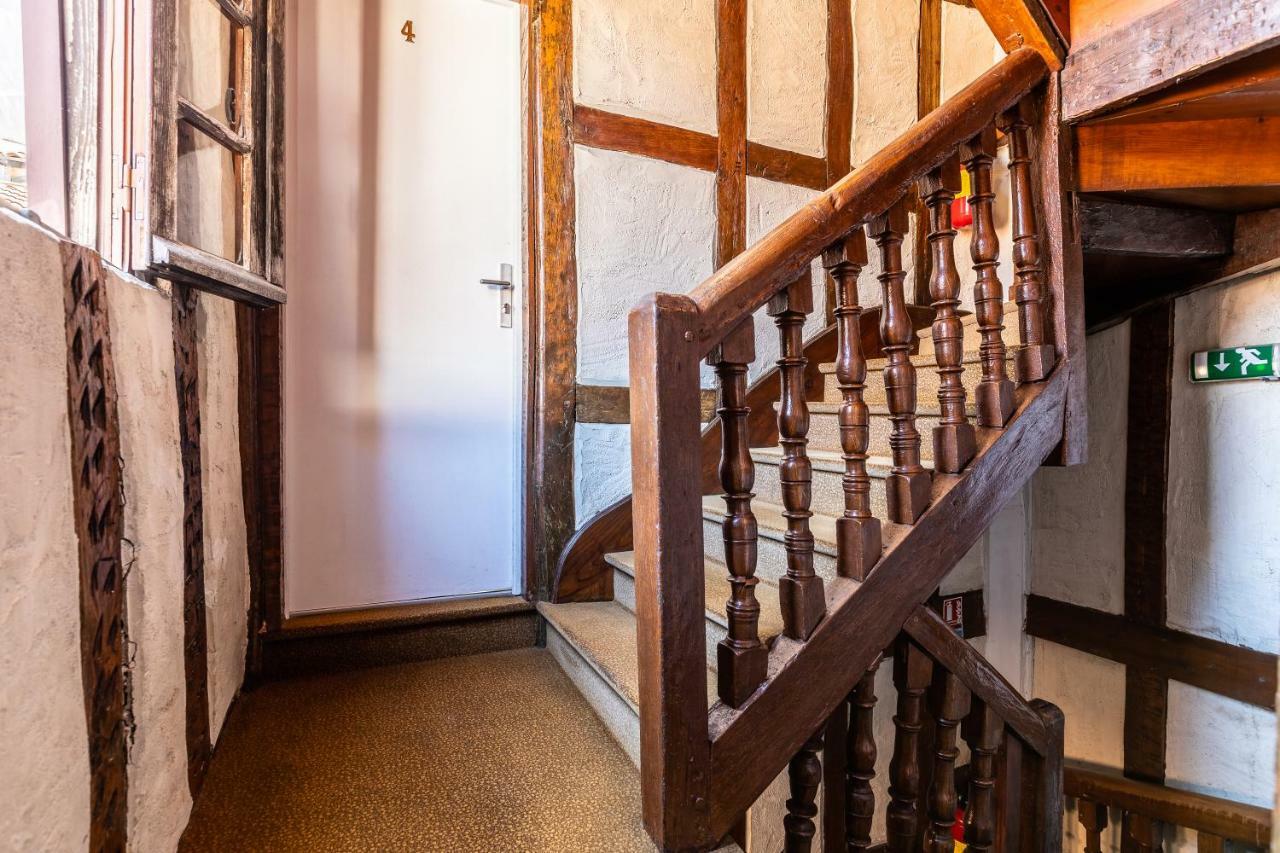 Hotel Le Port Neuf Байон Екстериор снимка