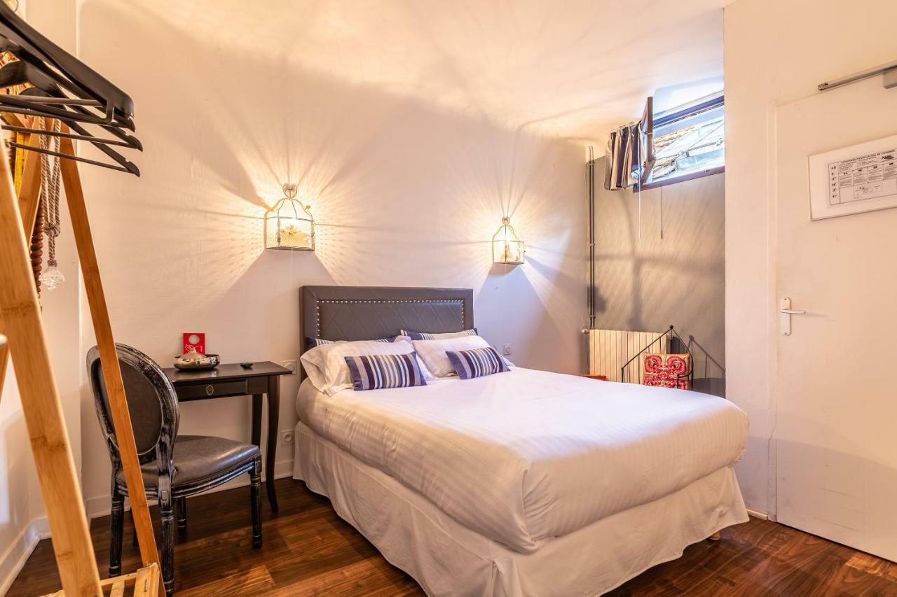 Hotel Le Port Neuf Байон Екстериор снимка