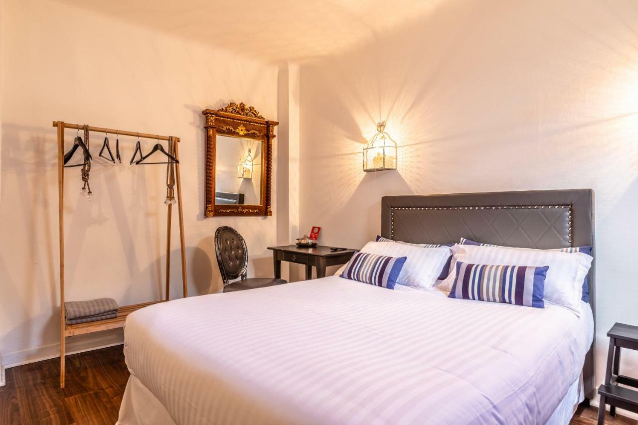 Hotel Le Port Neuf Байон Екстериор снимка