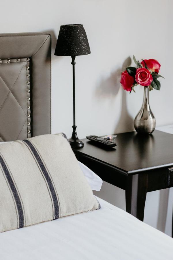 Hotel Le Port Neuf Байон Екстериор снимка